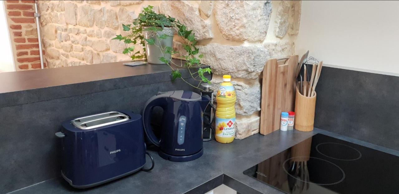 Appartamento Atypical Flat Charleville-Mézières Esterno foto